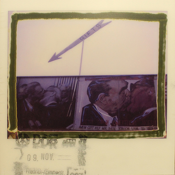 MAURIZIO GALIMBERTI "Wall kiss"